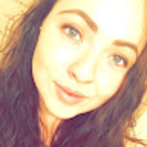 Meet your Posher, Alejandra